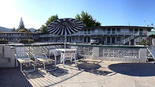Economy Inn Ukiah Exterior foto